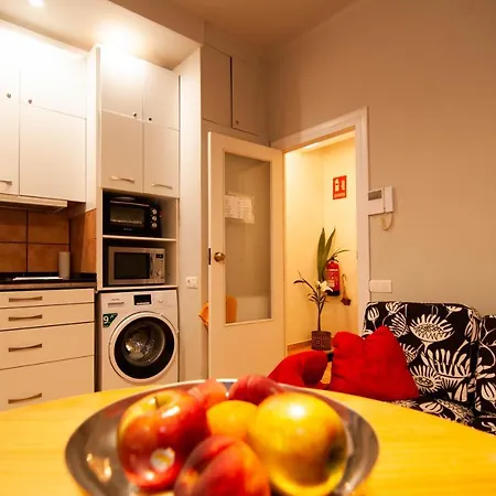 I En El Corazon De C Padre Suarez Apartmán *